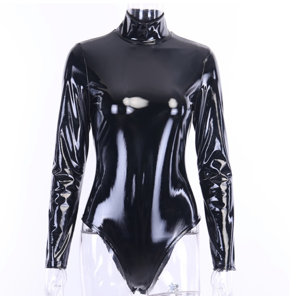 🎊SALE!! LAST 1 - FORM FITTING LATEX BODYSUIT - Picture 2 of 8